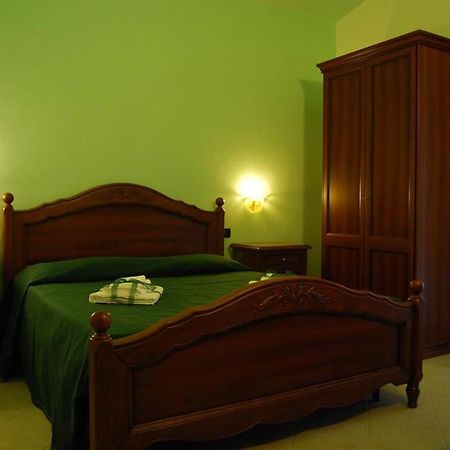 Pinus Rooms Benevento Eksteriør billede
