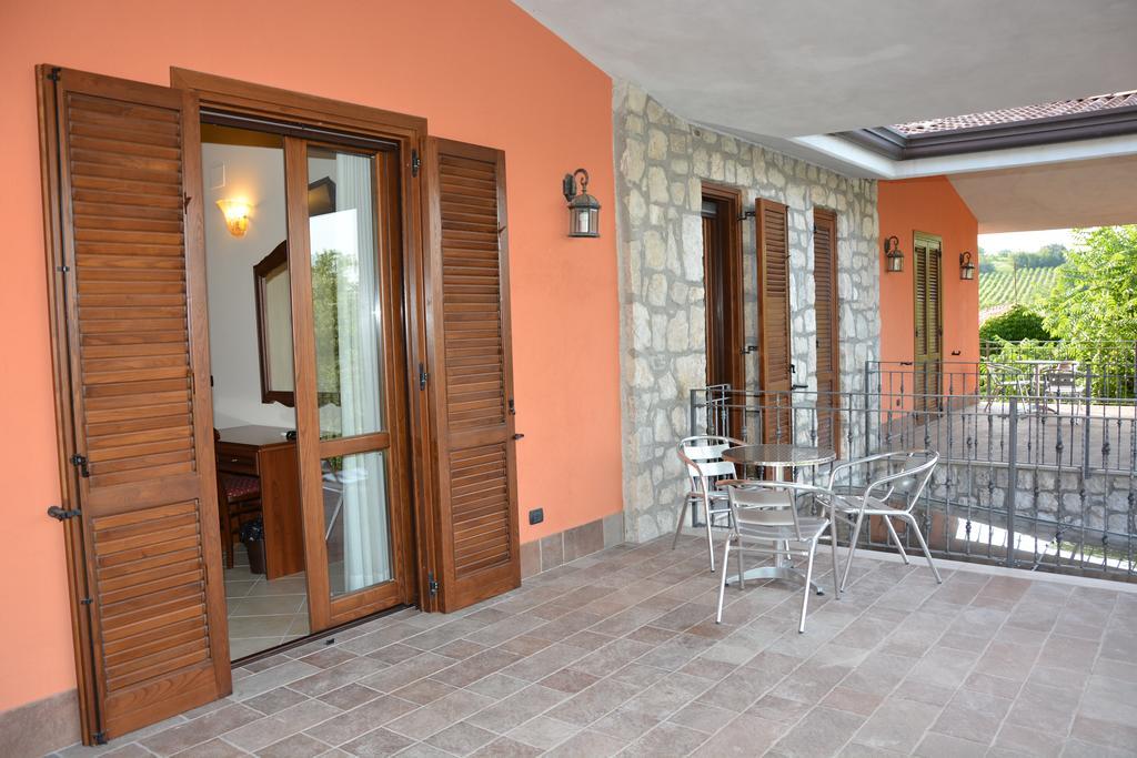 Pinus Rooms Benevento Eksteriør billede