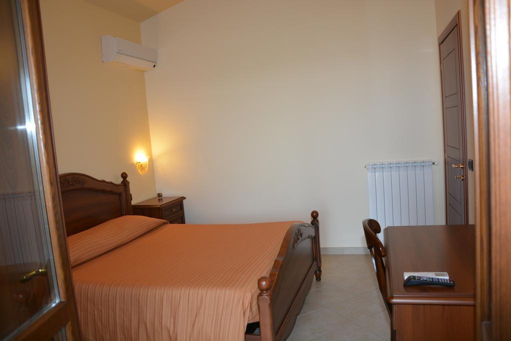 Pinus Rooms Benevento Eksteriør billede